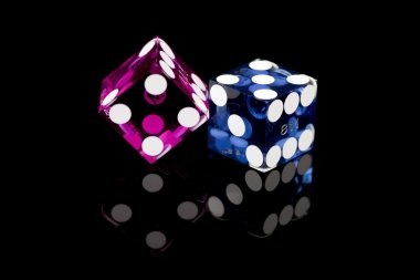 kuatbet live-dealer studio with professional HD cameras and multilingual dealers